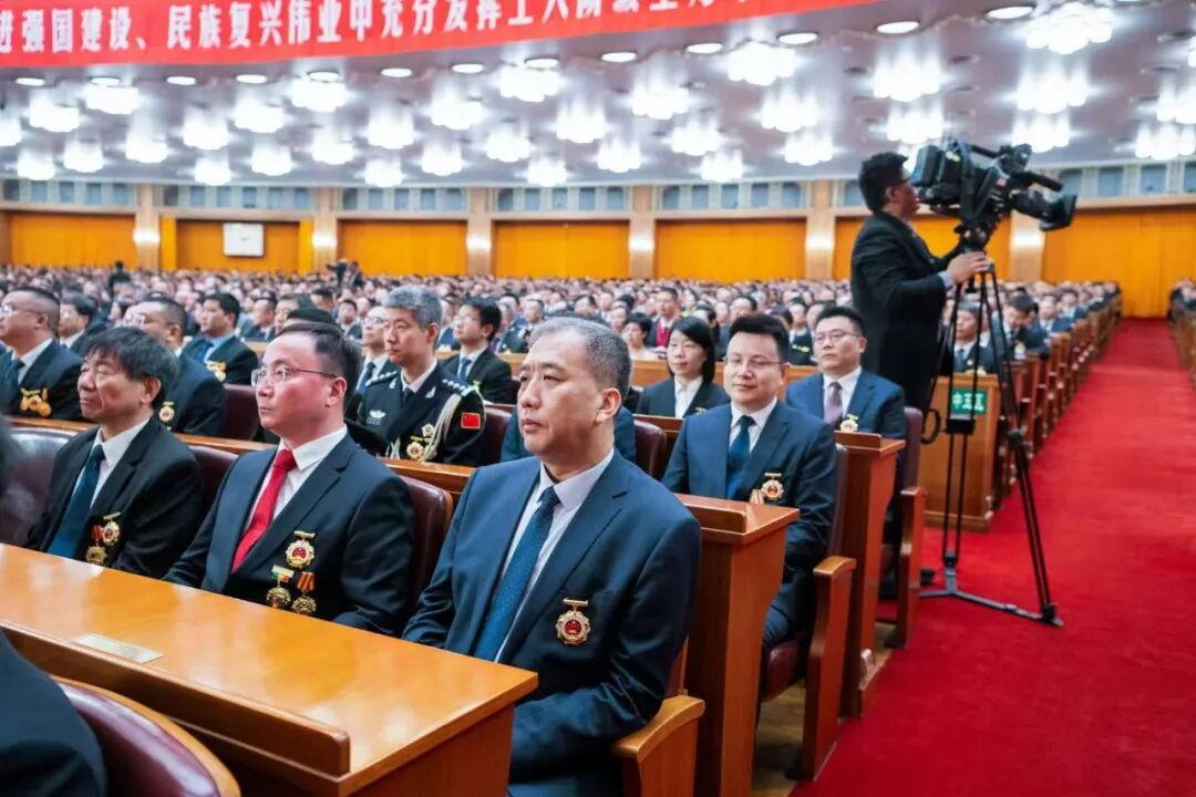 1767603327d41c9e1714958f9c